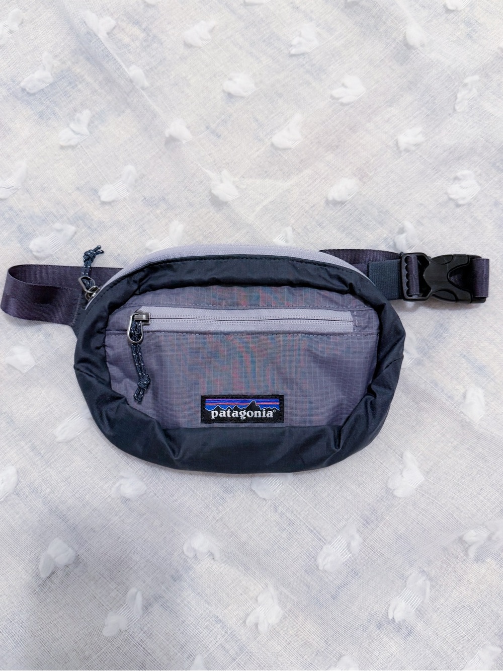 New! Patagonia Black Hole Ultralight Gray Waist Pack.